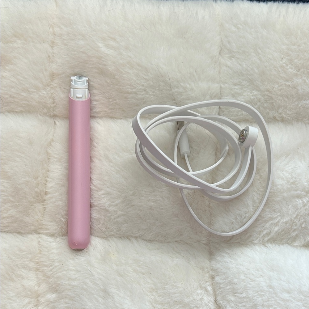 Quip Bluetooth Electric Toothbrush with White Charging Cable